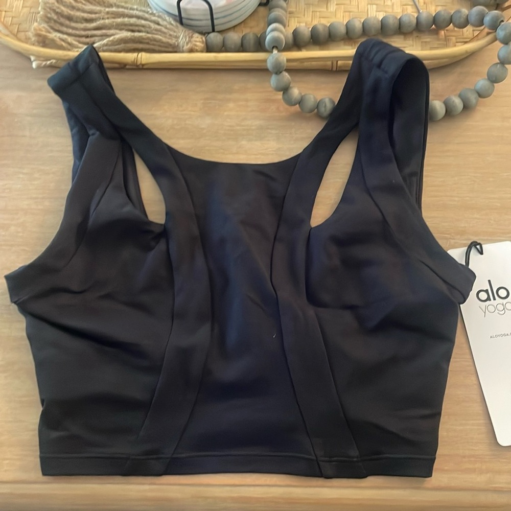 Arch tank